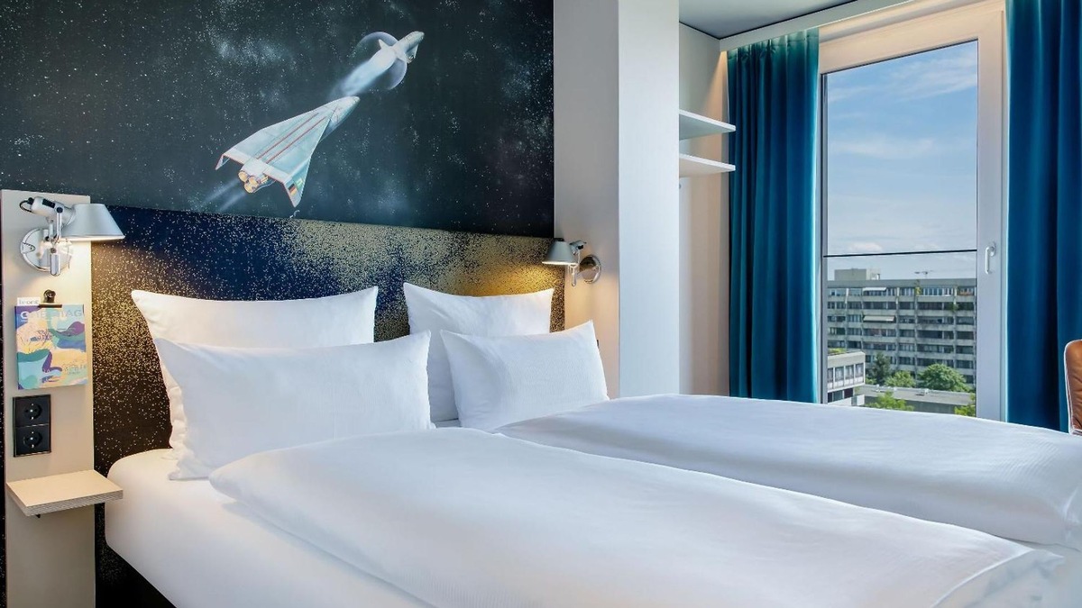 Zollikofer Recycles 120 Metric Tonnes of Furniture at Motel One München-Deutsches Museum: Pilot Project Sets Standard for Circular Economy in the Construction Sector