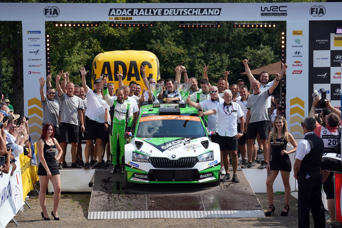 ADAC Rallye Deutschland: Jan Kopecký und Pavel Dresler gewinnen WRC 2 Pro-Kategorie für SKODA (FOTO)