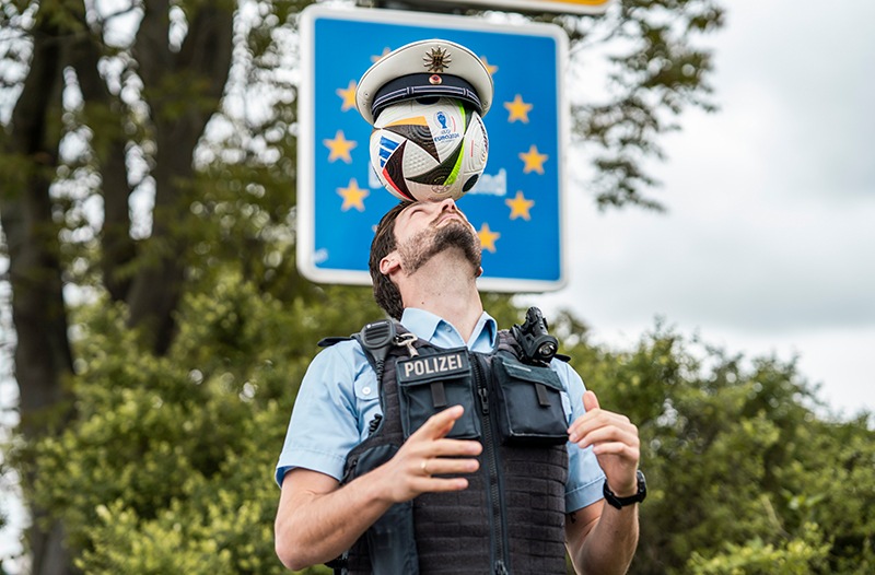 BPOL NRW: Auf Ballhöhe für die Fußball-Europameisterschaft - Bundespolizei in NRW ist umfassend vorbereitet für das sportliche Großereignis - EINLADUNG zu MEDIENTERMINEN!