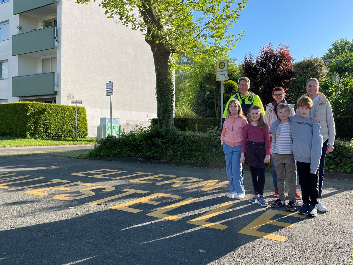 POL-PB: Neue Elternhaltestelle an der Bonifatius-Grundschule in der Paderborner Stadtheide