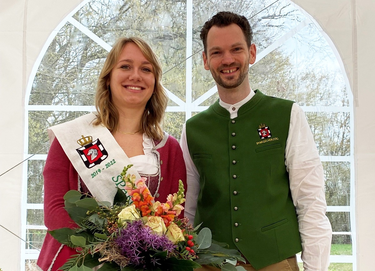 Ein neuer Herzog gibt den Startschuss: Spargelsaison im Herzogtum Lauenburg beginnt