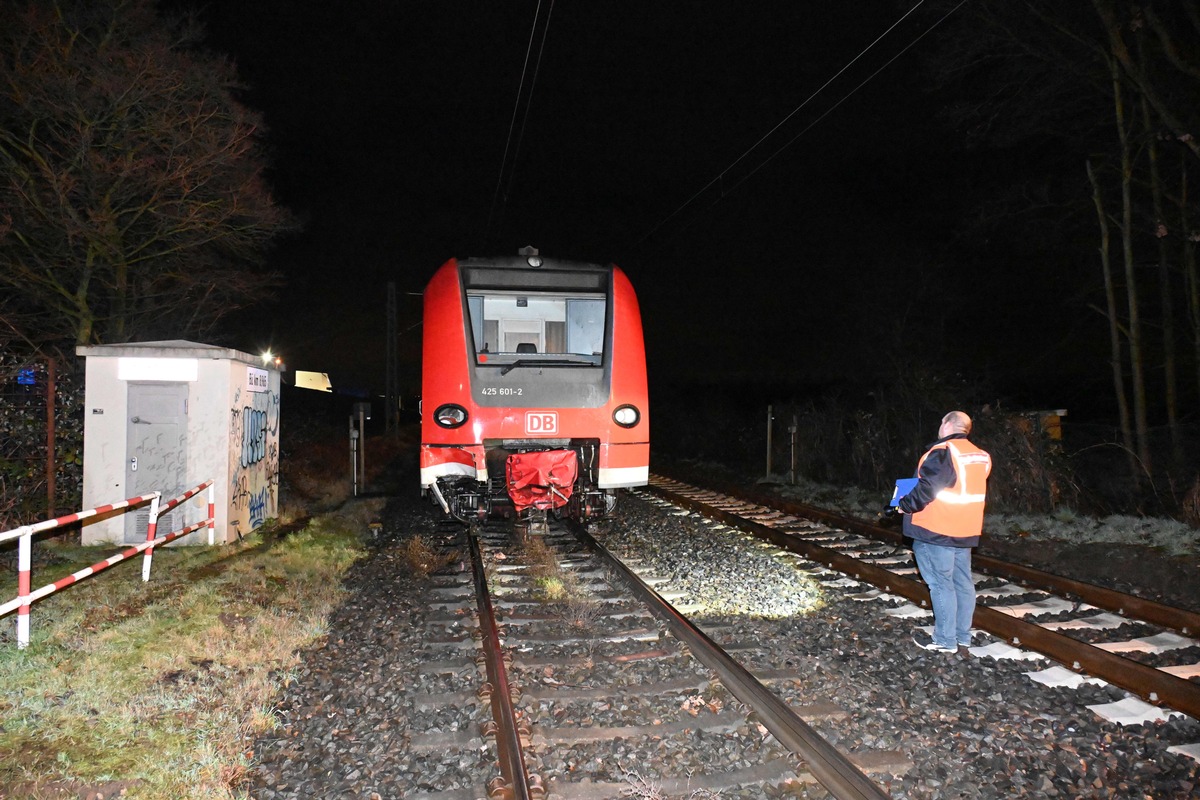 FW Pulheim: Pferde von Regionalexpress überrollt