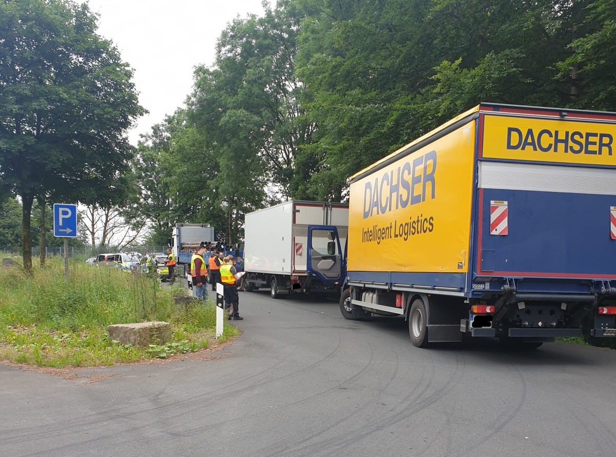 POL-SI: Erfolgreicher Kontrolleinsatz des Hauptzollamtes Dortmund und dem Verkehrsdienst der Polizei Siegen -#polsiwi