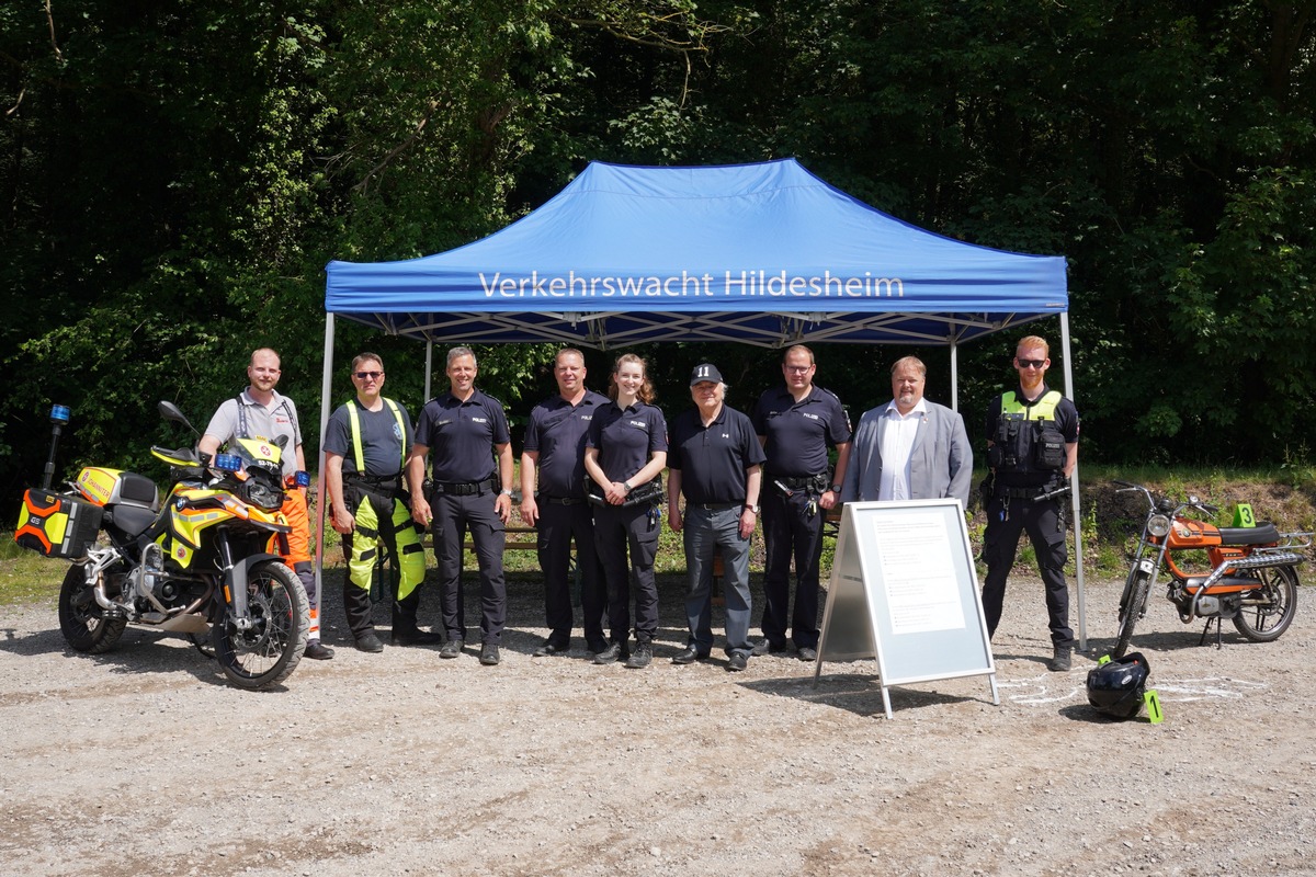 POL-HI: Motorrad-Aktionstag &quot;Kaffee statt Knöllchen&quot; am Weinberg und Roten Berg