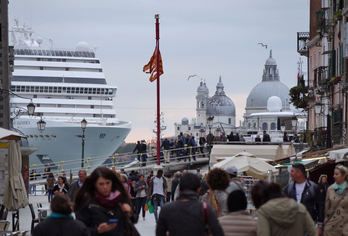 Bitte korrigierte Fassung verwenden! / Madeira, La Palma, Venedig: Drei ZDF-Kurz-Dokus an Ostern (FOTO)