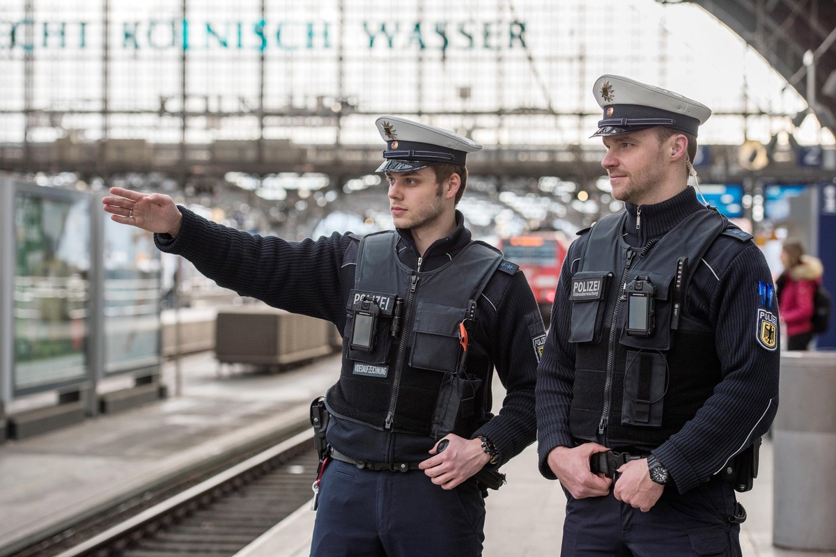 BPOL NRW: Haftentlassung für ein paar Stunden - Mann bittet Bundespolizei um Hilfe und wir dann festgenommen