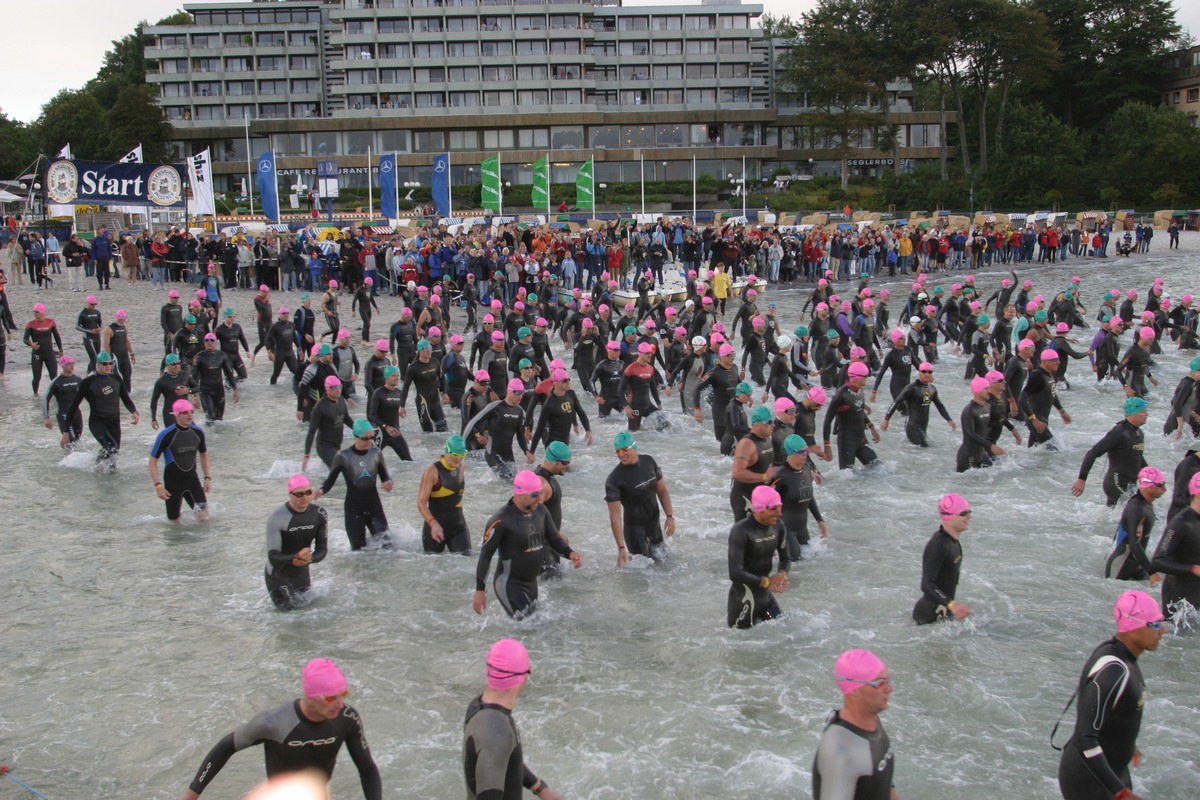 Deutsche Marine - Pressemeldung: Mit am Start - für den OstseeMan 2009 legt sich die Deutsche Marine voll ins Zeug