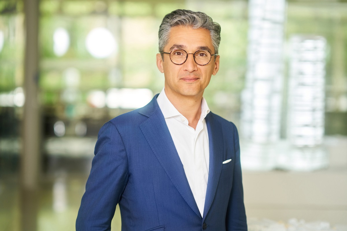 neoshare AG steigt mit neuer Tochtergesellschaft neoshare Real Estate GmbH in die Immobilienberatung ein und verstärkt das Führungsteam mit José Martínez, Spitzenvertreter der Immobilienwirtschaft