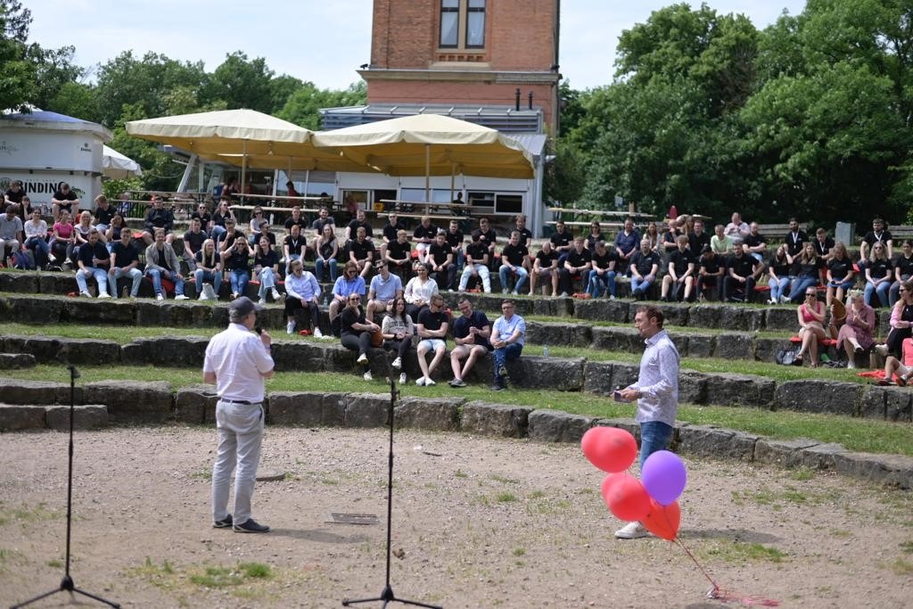 HessenChemie Presseinformation: Preisverleihung 24. Azubi-Wettbewerb