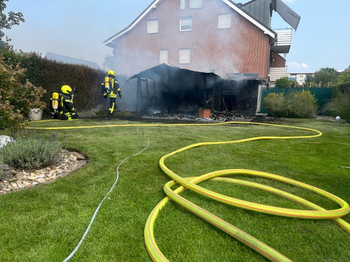 FW-OB: Gartenlaubenbrand in Alstaden