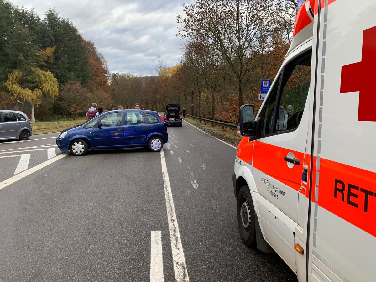 POL-PDPS: Unfall mit zwei leichtverletzten Insassen