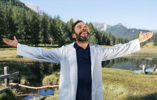 Einladung zur Medienkonferenz: «ÖKK und Graubünden verlängern deine Ferien an der frischen Bergluft»