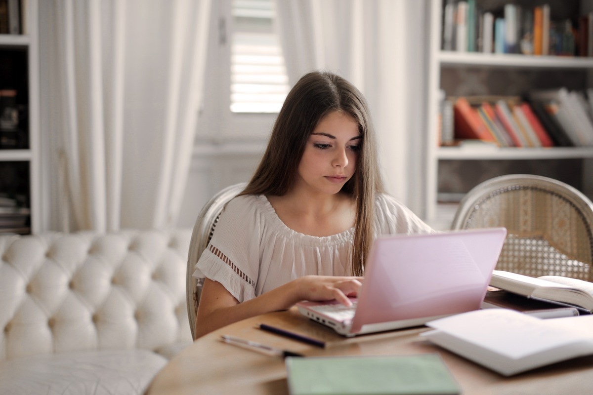 Digitales Klassenzimmer aus der Schweiz für optimalen Datenschutz und Privatsphäre der SchülerInnen