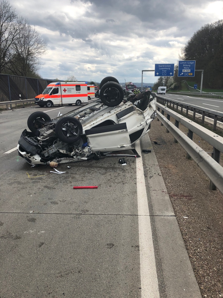 POL-PPTR: Schwerer Verkehrsunfall mit 5 Verletzten