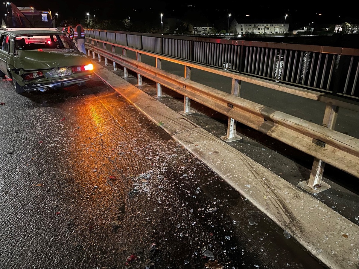 POL-PDTR: Zwei Unfälle auf der Konrad- Adenauer Brücke! Kaum zu glauben, dass im Winter die Straßen glatt sein können!!