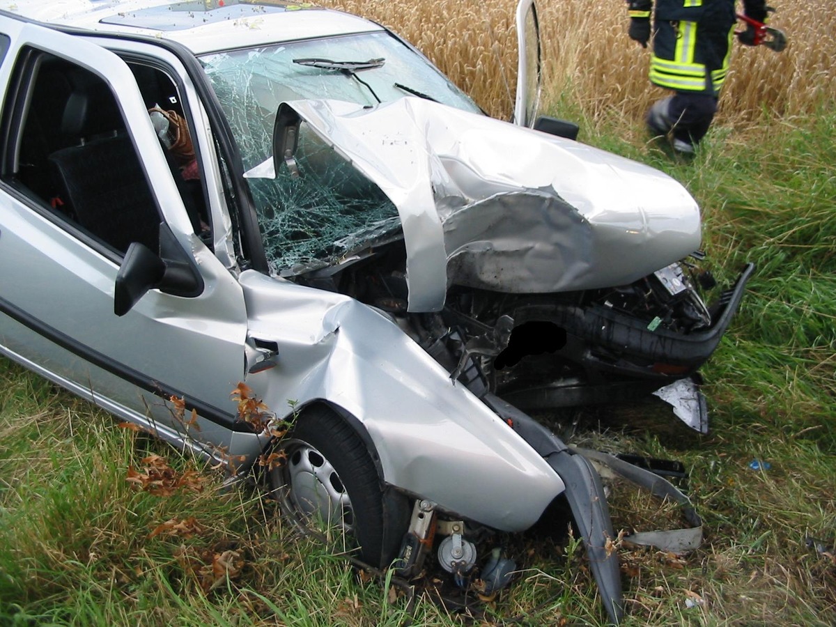 POL-NOM: Tödlicher Verkehrsunfall