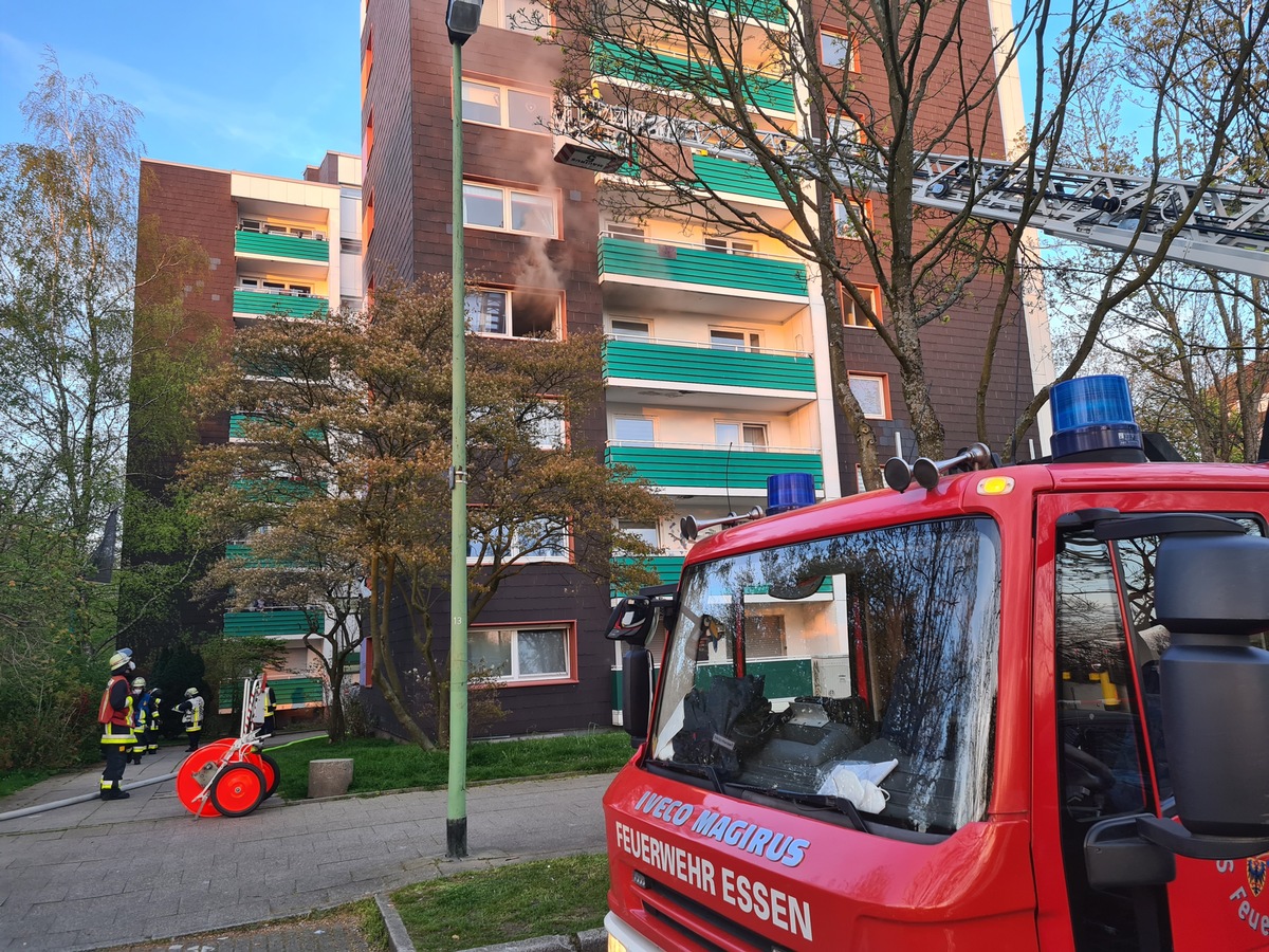 FW-E: Küchenbrand in einem Hochhaus - Keine Verletzten