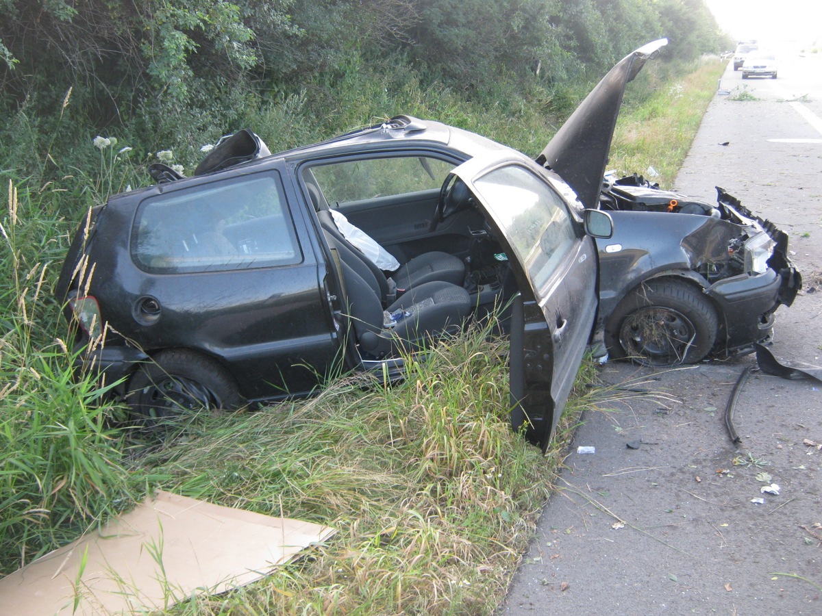 POL-WL: Wochenendlage der Autobahnpolizei Winsen/Luhe vom 19.-21.Juli 2013  -schwere Verkehrsunfälle beschäftigten die Autobahnpolizei-