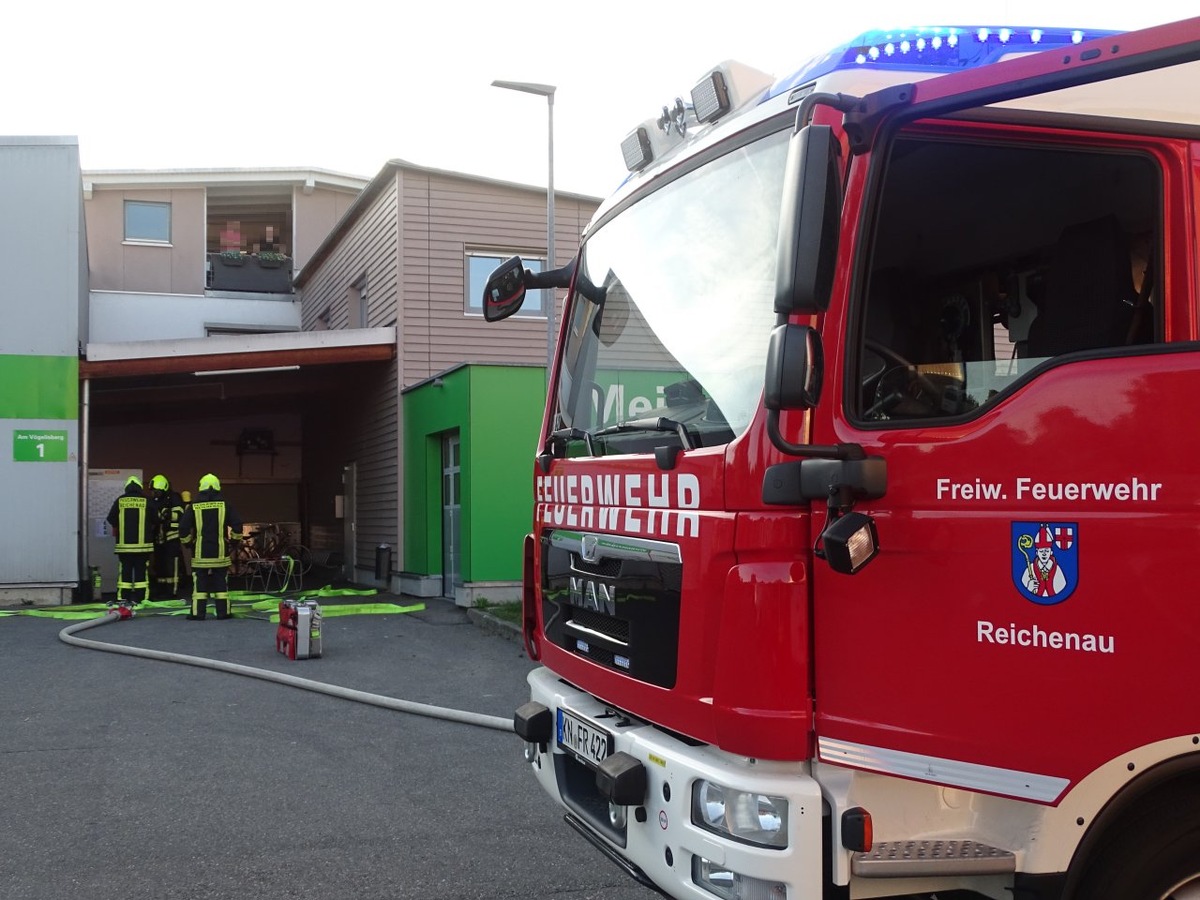 FW Reichenau: Leichte Rauchentwicklung verbunden mit Kabelbrandgeruch, Reichenau-Mittelzell, 02.09.2023