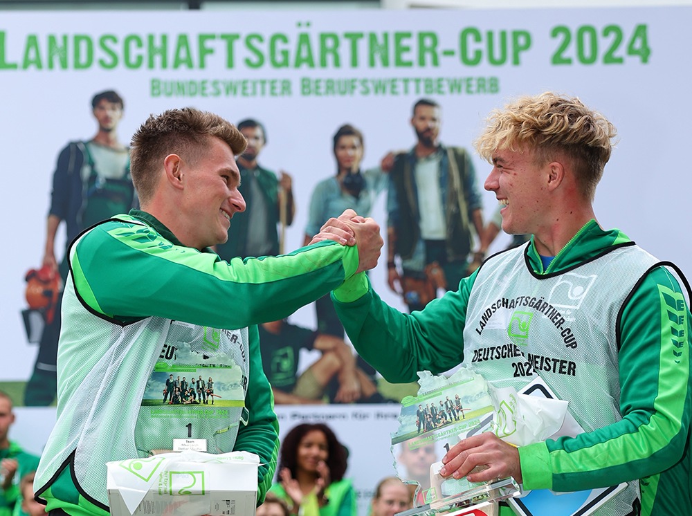 &quot;Deutsche Meister&quot; kommen aus Baden-Württemberg / Mika Lerch und Bastian Maichle gewinnen Landschaftsgärtner-Cup 2024 auf der Messe GaLaBau