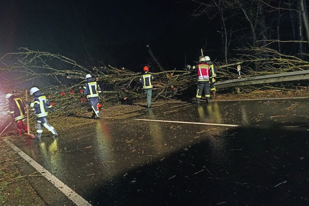 FW-EN: Unwettereinsätze in Breckerfeld