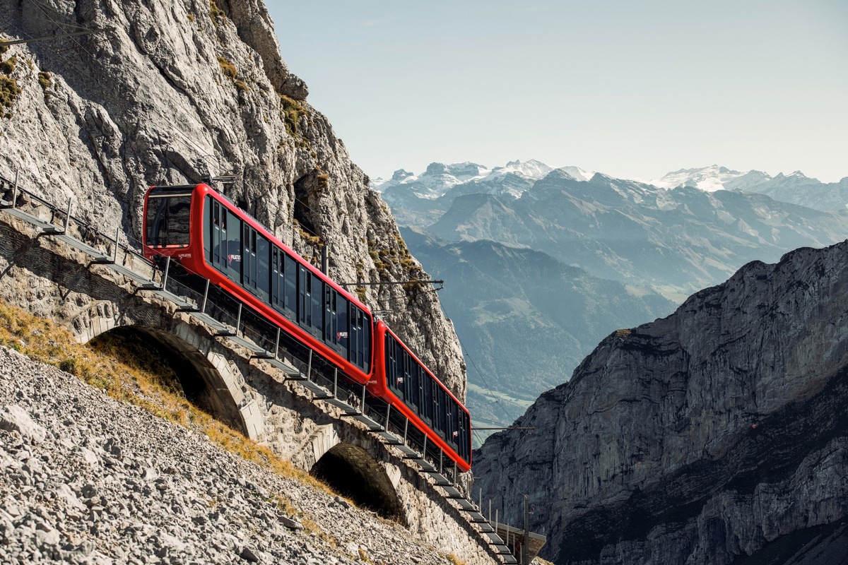 Erster Saisonstart für die rundum erneuerte Pilatus-Zahnradbahn