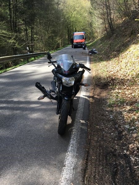 POL-PDNW: Motorradfahrer bei Alleinunfall leicht verletzt