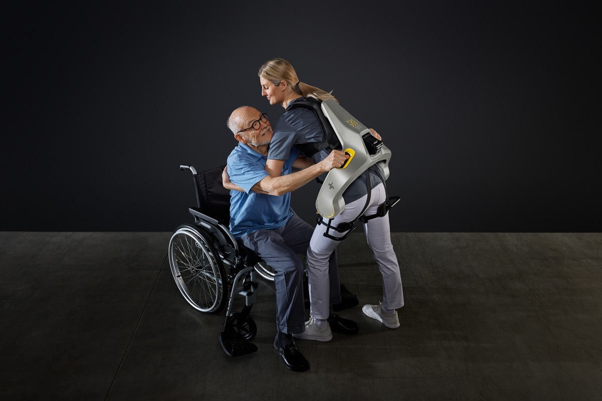 German Bionic Debuts Groundbreaking Power Suit for Nursing and Care Professionals in North America