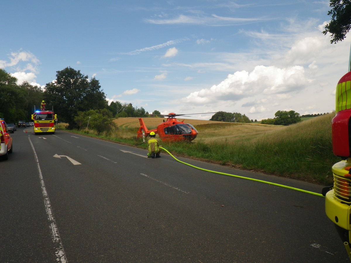 FW Ratingen: Schwerer Verkehrsunfall mit Radfahrer