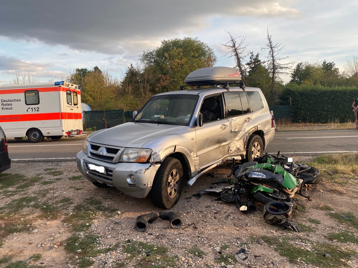 POL-PDNW: Schwerer Motorradunfall