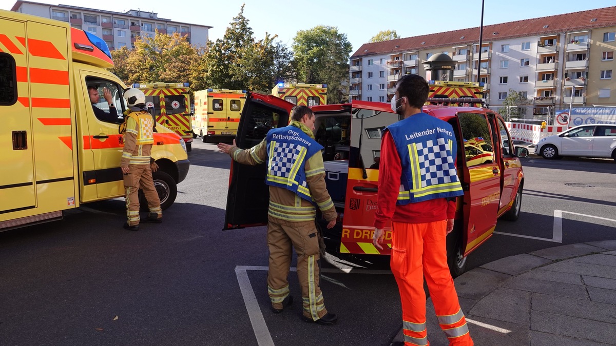 FW Dresden: Wohnungsbrand mit brandverletzer Person