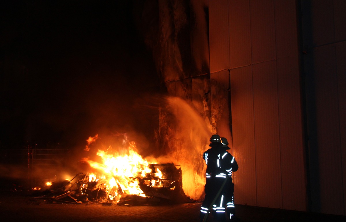 POL-UN: Bergkamen - Nach Brandstiftung in der Marina Rünthe: Belohnung für sachdienliche Hinweise ausgesetzt.