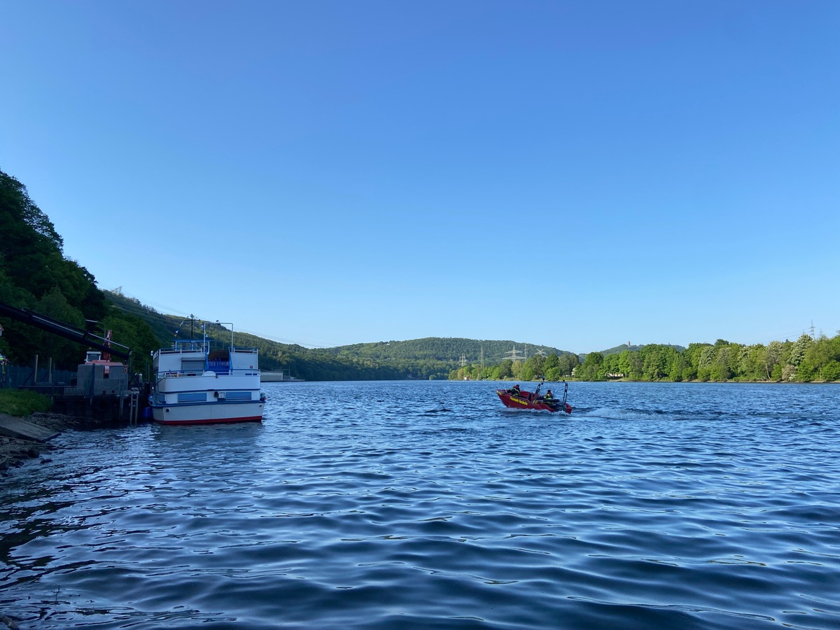 FW-EN: Person im Wasser - Wasserrettungseinsatz am Hengsteysee