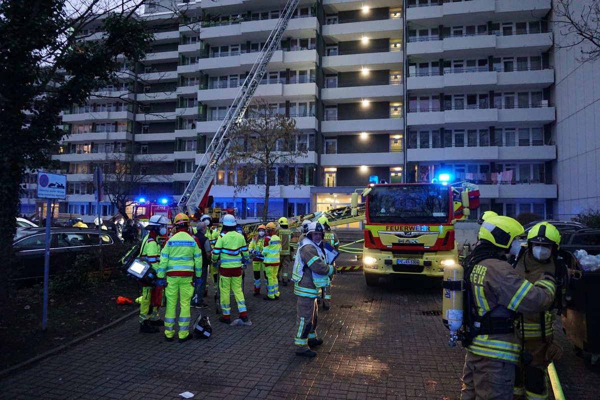 FW Ratingen: Wohnungsbrand mit Menschenrettung (Folgemeldung)