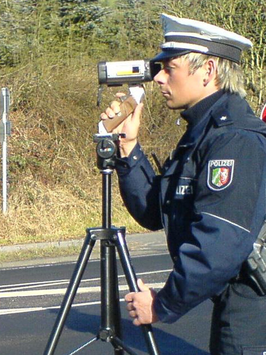 POL-ME: In nur einer Stunde waren zehn Fahrzeuge deutlich zu schnell - Heiligenhaus -1907138