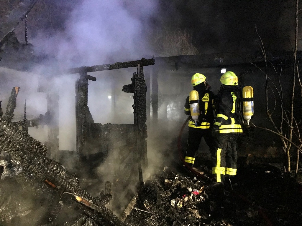 FW-F: Gartenhüttenbrand in Griesheim