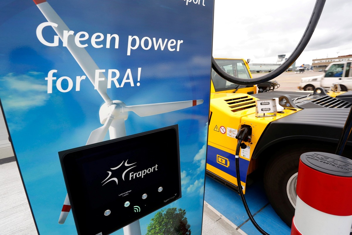 E-Project at Frankfurt Airport Using  Charging Infrastructure Bidirectionally