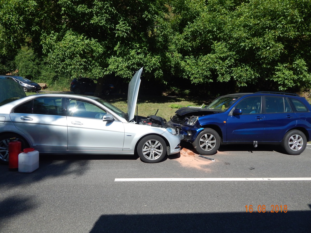 POL-PDMY: Verkehrsunfall mit 6 verletzten Personen