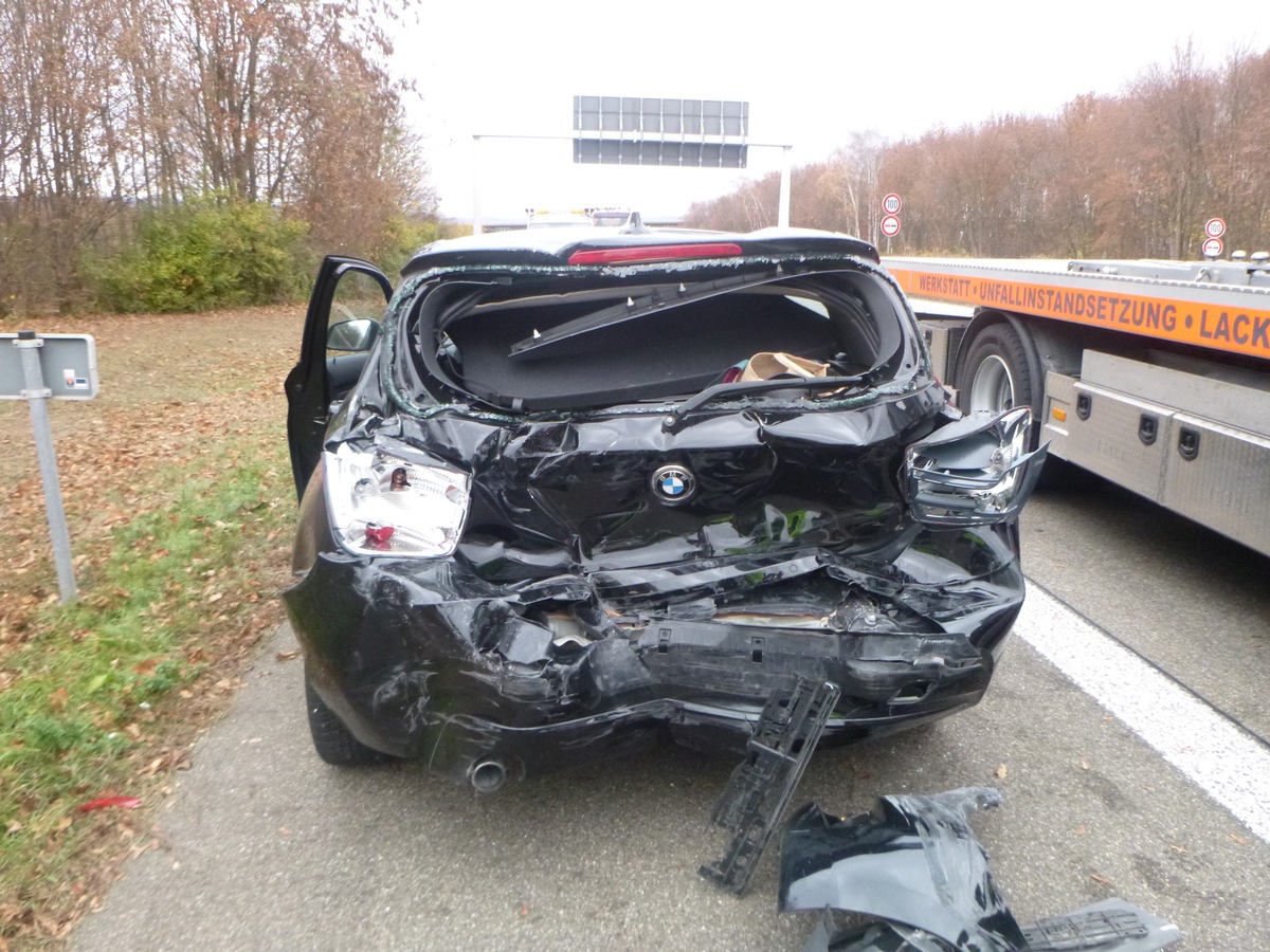 POL-VDMZ: LKW fuhr in Stauende, vier Leichtverletzte