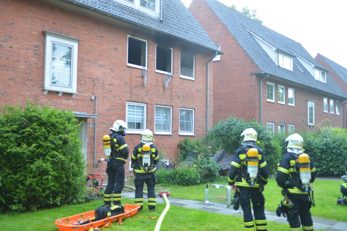 FW-RD: Feuer im Mehrfamilienhaus in Rendsburg

Im Kampenweg, in Rendsburg, kam es Heute (16.06.2019) zu einem Wohnungsbrand im 1. Obergeschoss.