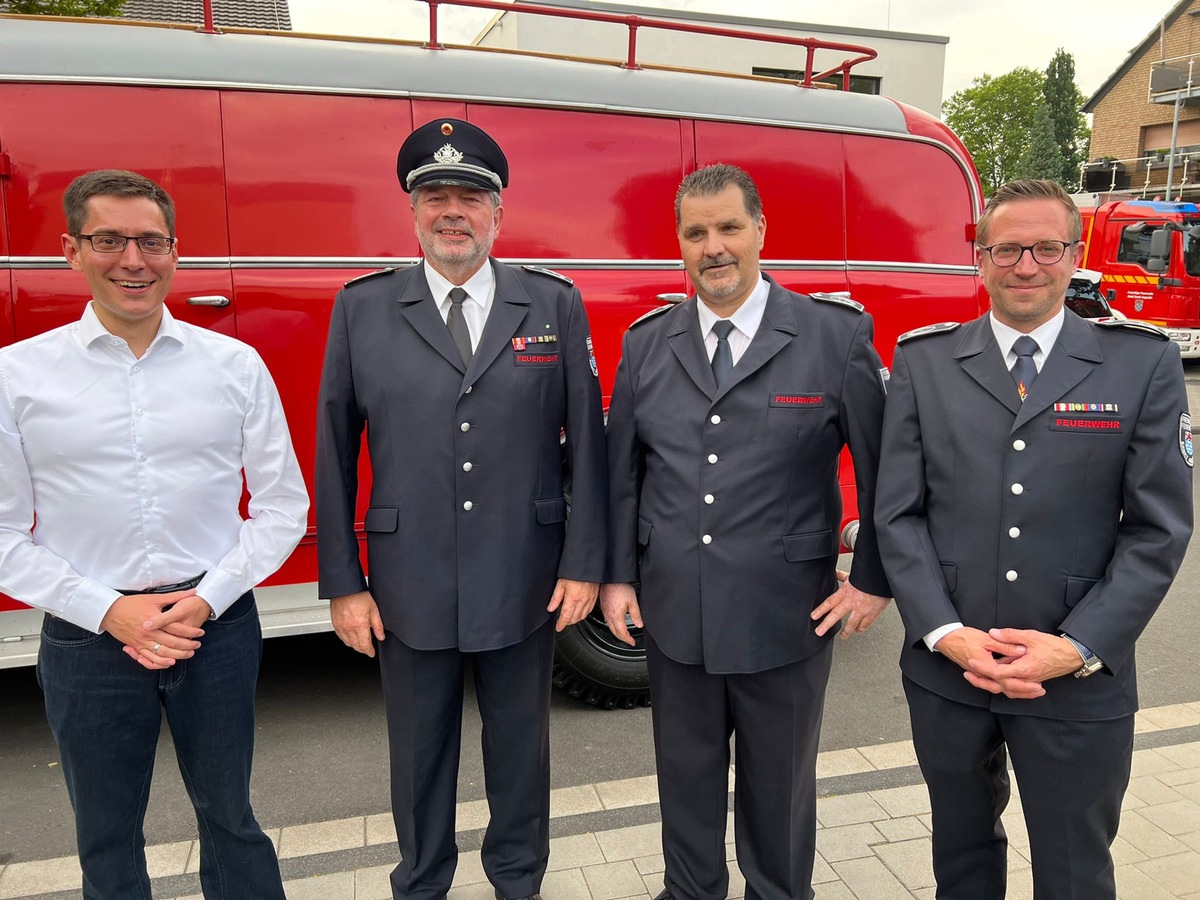 FW Sankt Augustin: Dank an Stadtbrandinspektor Andreas Wielpütz für den Einsatz als stv. Leiter der Freiwilligen Feuerwehr