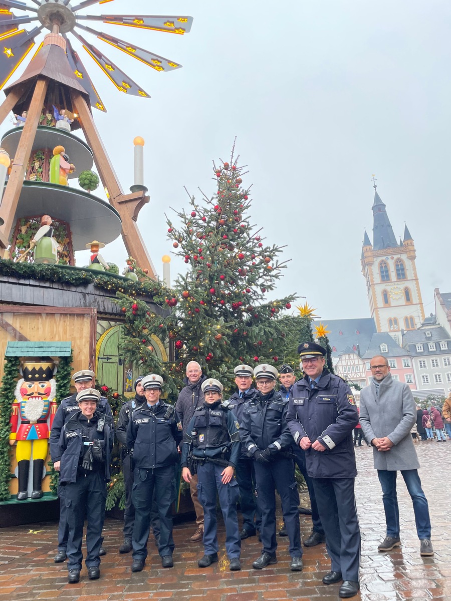 POL-PPTR: Internationale Polizeistreife am Trierer Weihnachtsmarkt