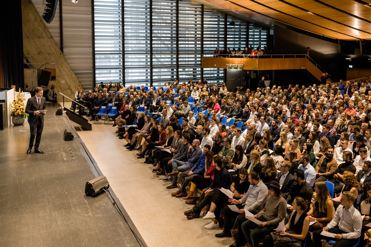 Diplomfeier des Departements Architektur, Holz und Bau