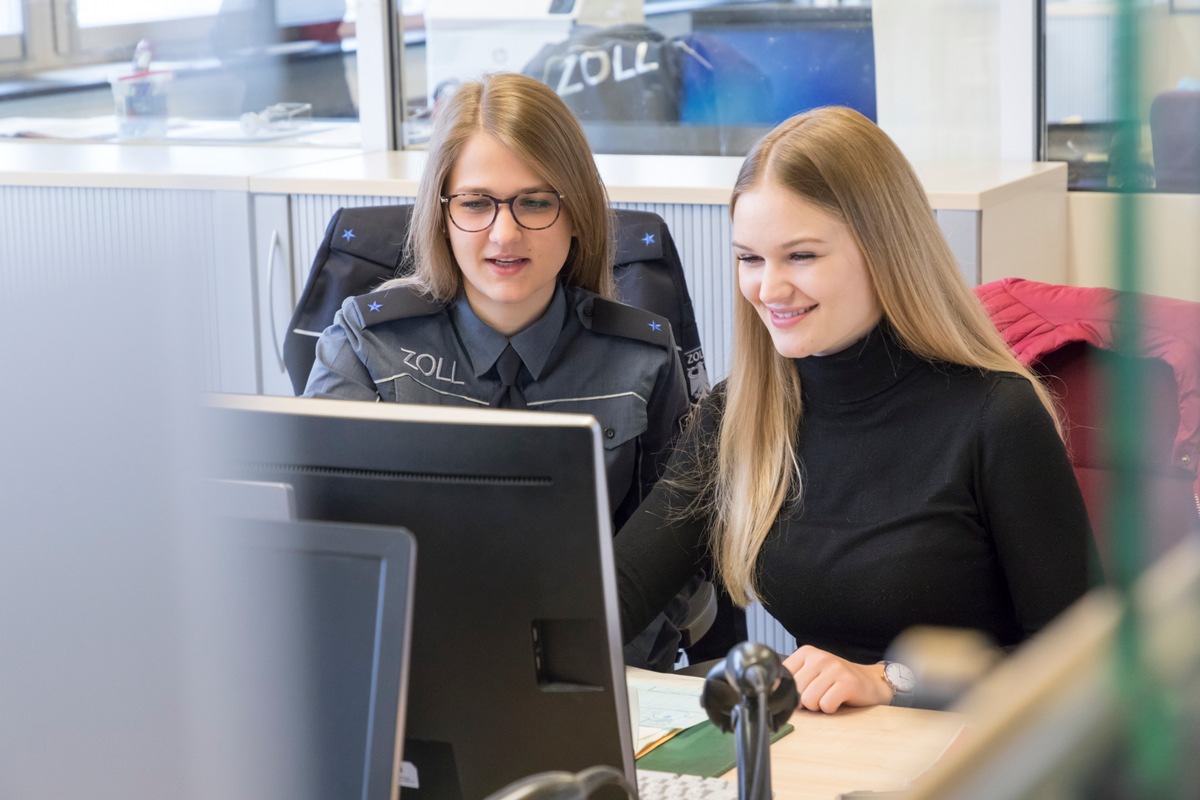 HZA-LÖ: Mehr als nur Grenze und Stempel - Berufsinformationstag des Zolls Informativ und kompakt alles über Ausbildung und Studium beim Zoll erfahren