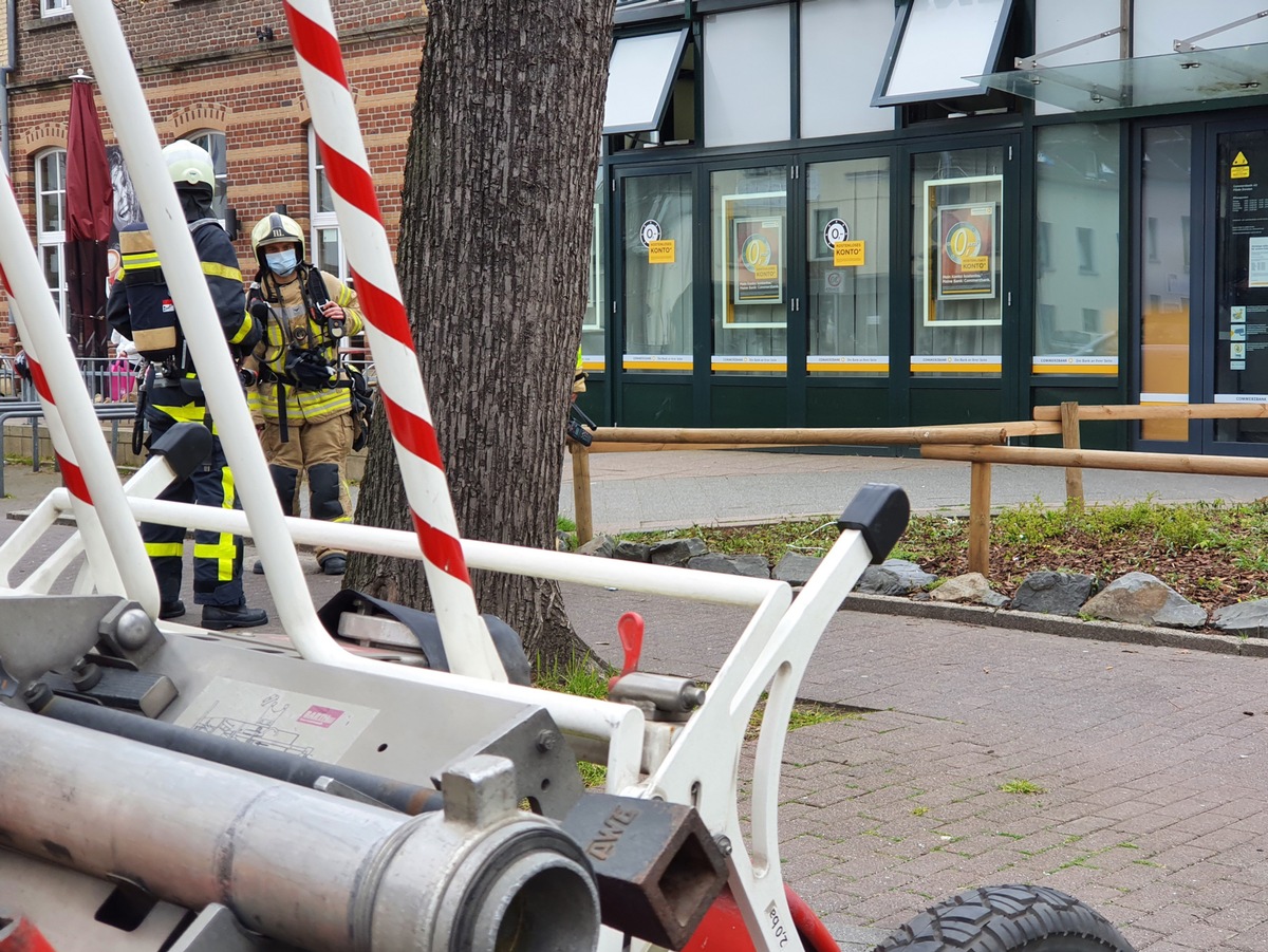 FW-Dorsten: +++ gemeldete Brandgeruch in einer Bankfiliale +++