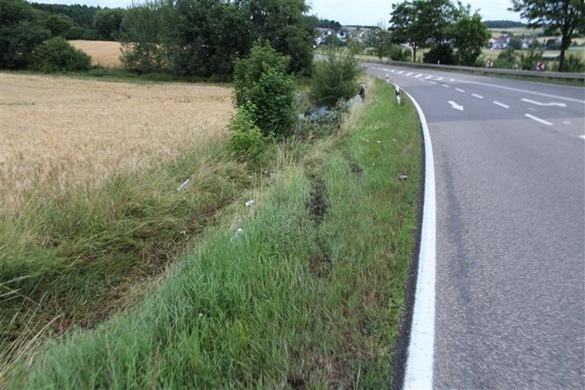 POL-PDMT: Verkehrsunfall unter Einfluss berauschender Mittel