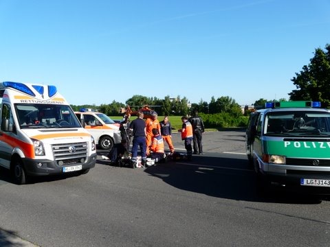 POL-WL: Meckelfeld - Schüler bei Unfall lebensgefährlich verletzt