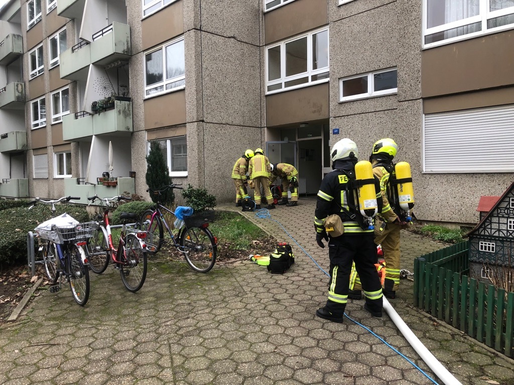 FW Ratingen: Angebranntes Essen im Mehrfamilienhaus