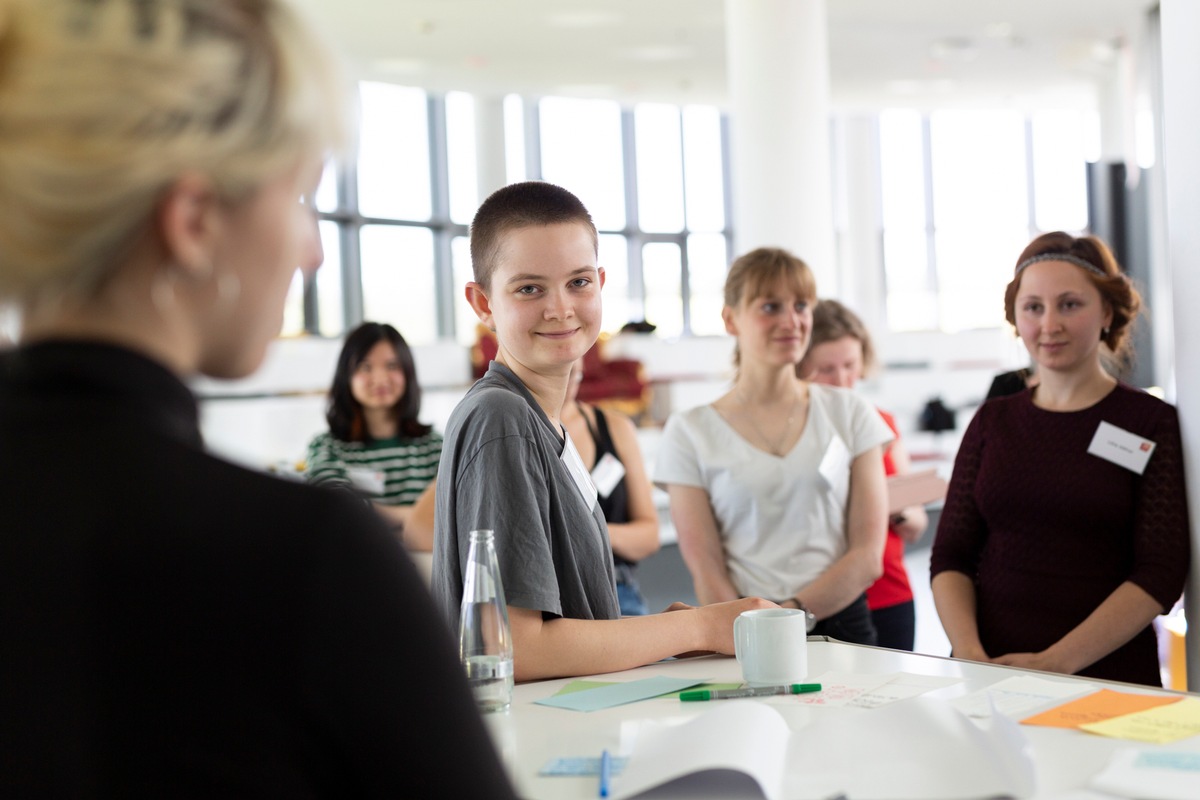 HPI vergibt Stipendien für den Women in Tech Summit in Warschau / Studentinnen und Doktorandinnen können sich auf 14 spannende Reisestipendien bewerben