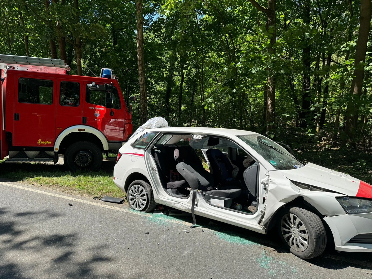 FW Celle: Verkehrsunfall